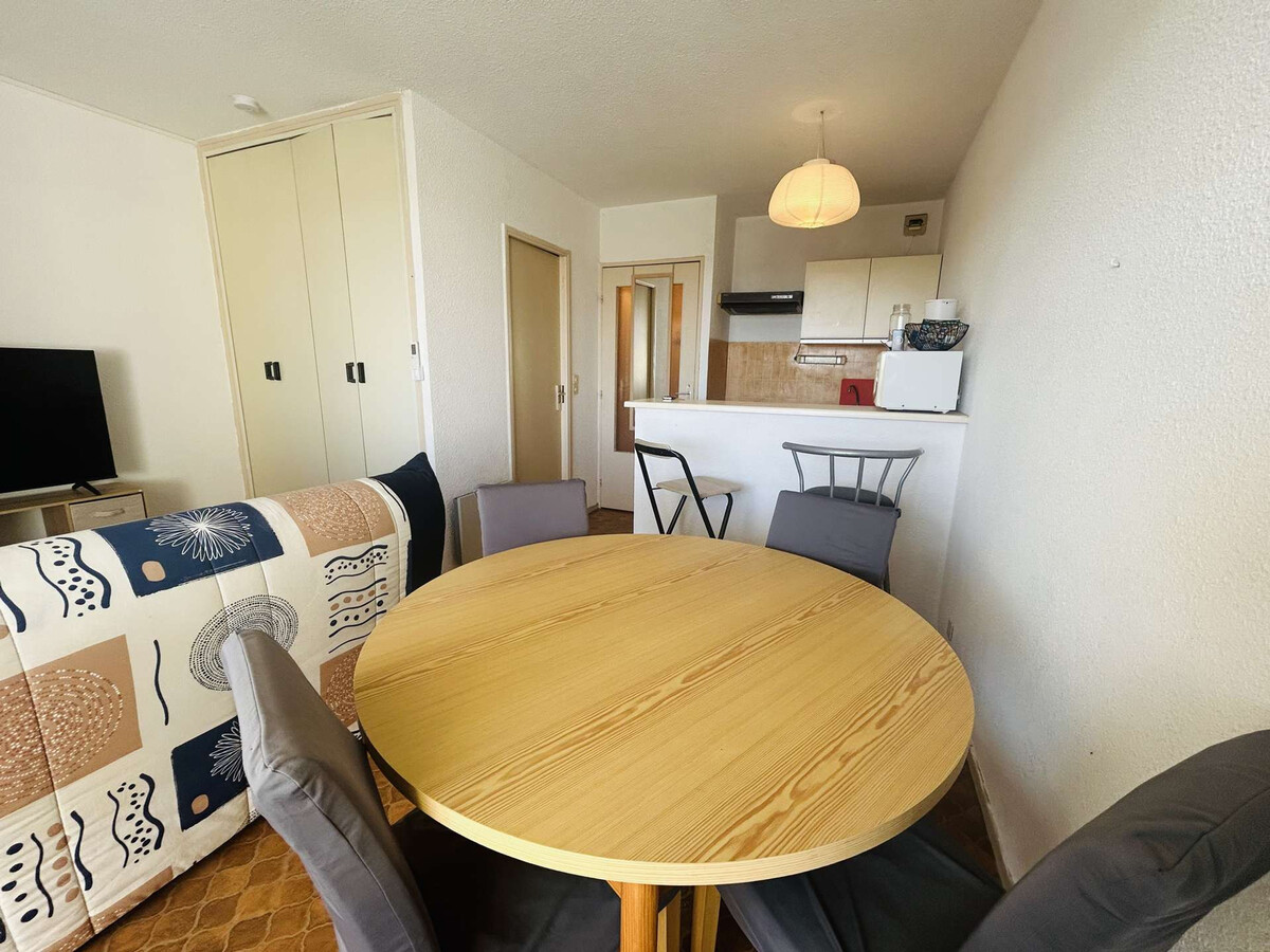Studio cabine 4 pers. Cap d'Agde, parking et vue port - Photo 10