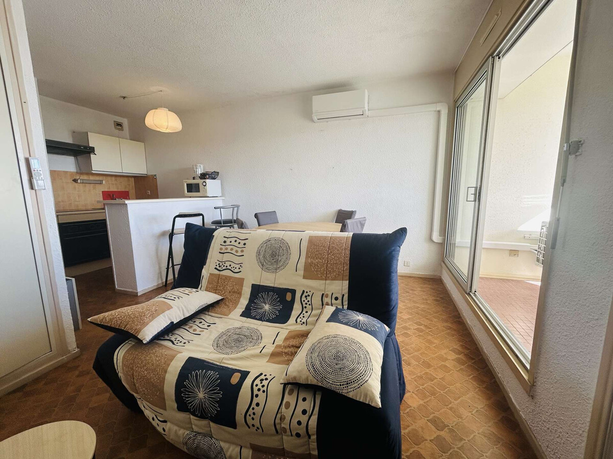 Studio cabine 4 pers. Cap d'Agde, parking et vue port - Photo 11