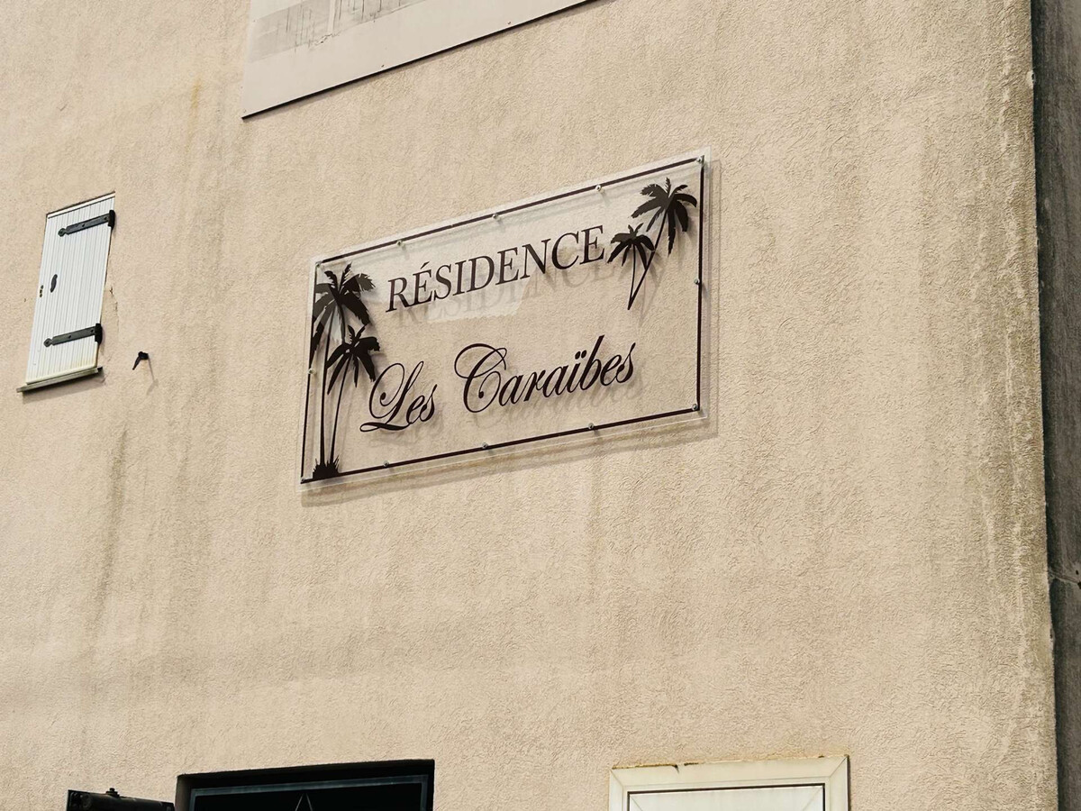 Studio cabine 4 pers. Cap d'Agde, parking et vue port - Photo 15