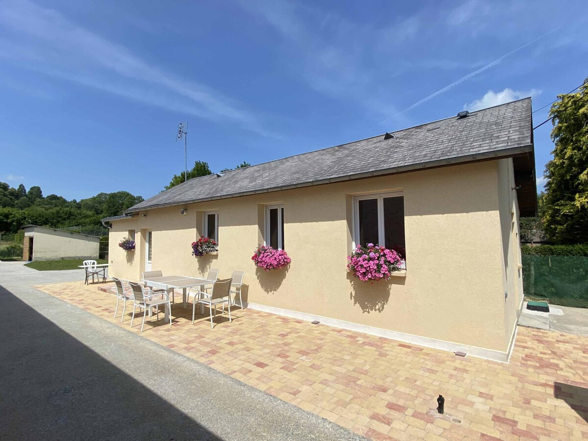 Maison plain-pied 5 pers., jardin clos et recharge électrique à Gacé - Photo 1