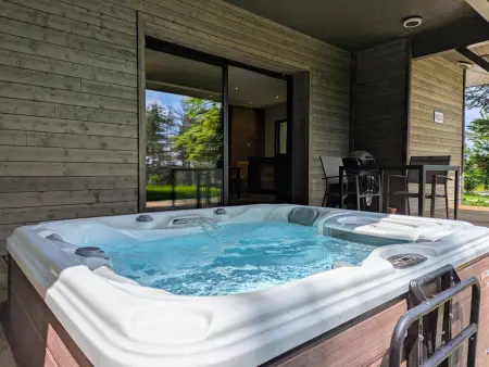 Lodge 2 pers. avec spa privatif au Chambon-sur-Lignon : photo 2