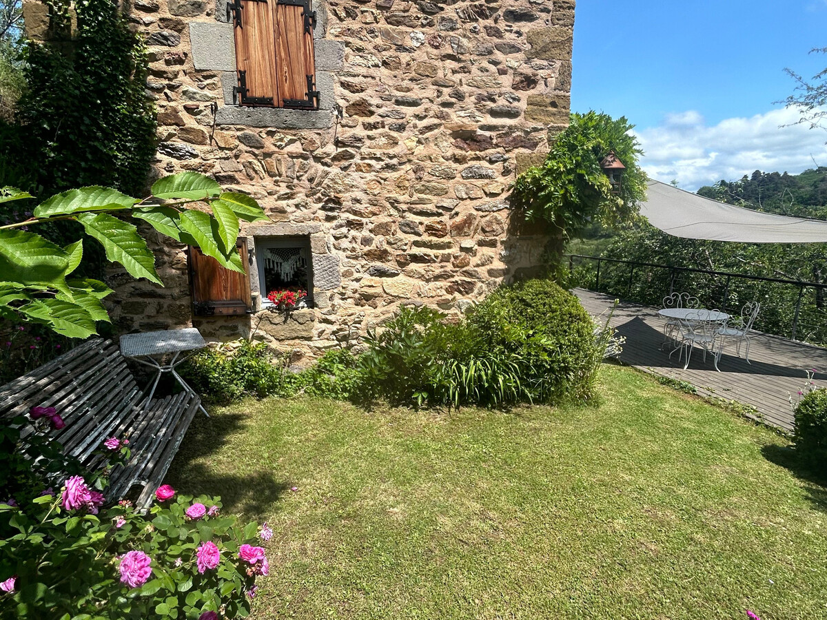 Gîte maison de vigne avec terrasse à Tailhac - Photo 4