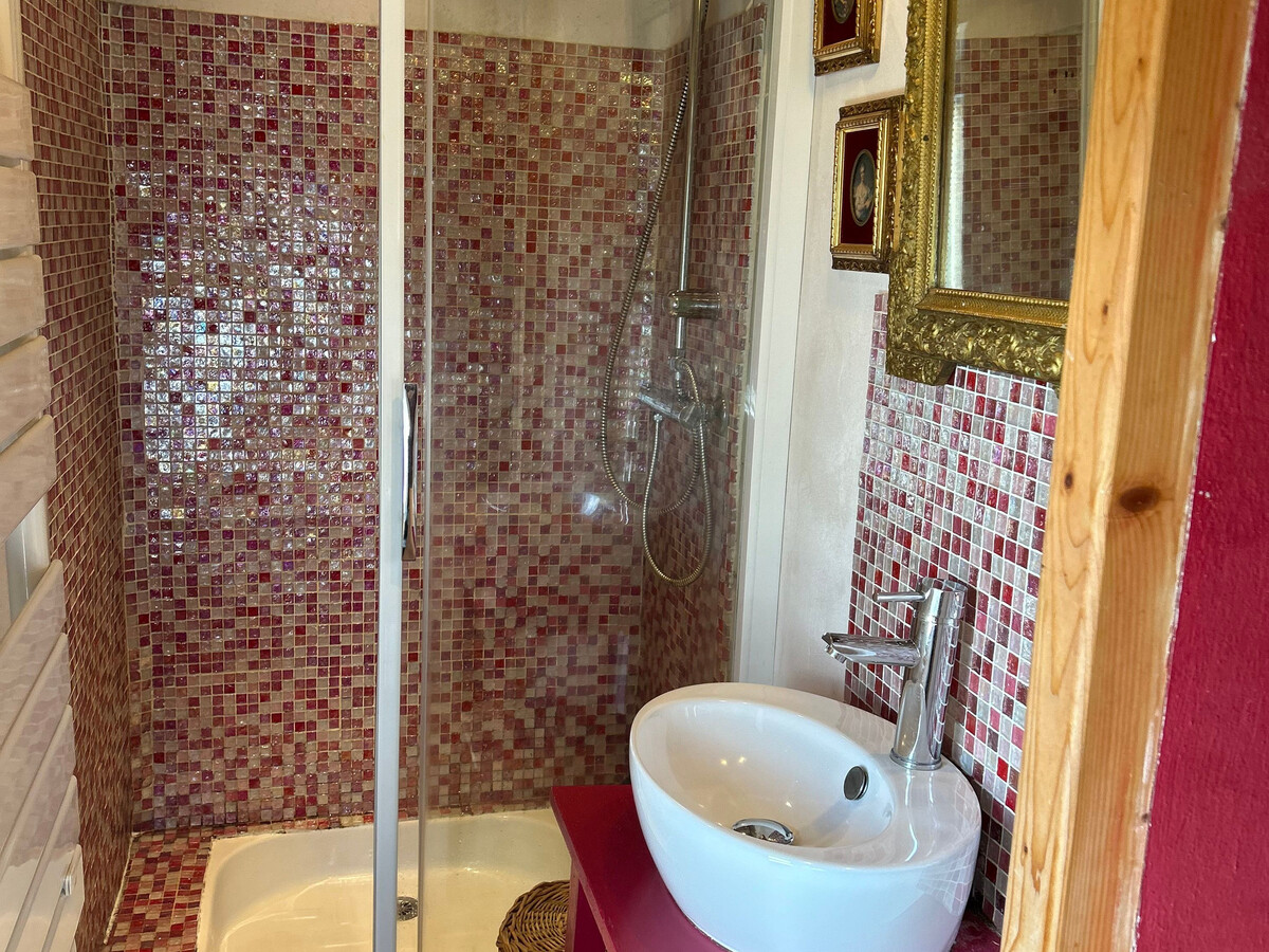 Gîte maison de vigne avec terrasse à Tailhac - Photo 14
