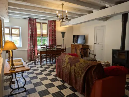 Maison authentique avec piscine et jardin privé à Abzac - Photo 7
