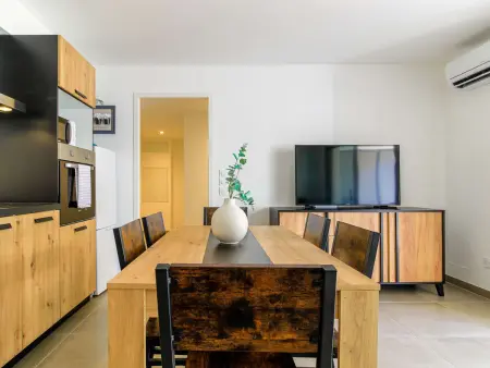 Appartement lumineux, terrasse 42 m² et plage à 300 m, Bormes-les-Mimosas : photo 4