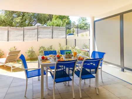 Appartement lumineux, terrasse 42 m² et plage à 300 m, Bormes-les-Mimosas : photo 9
