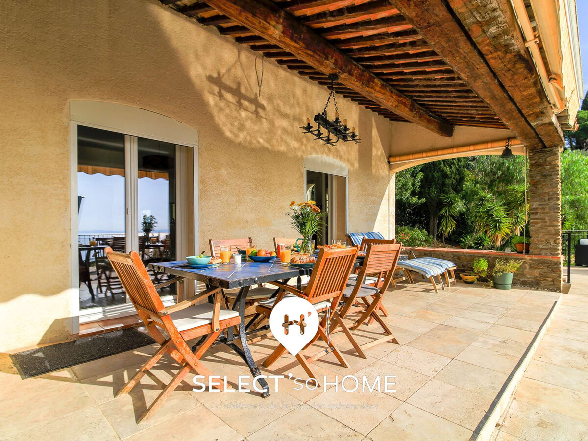 Villa 10 pers. au Lavandou : piscine débordement vue mer - Photo 11