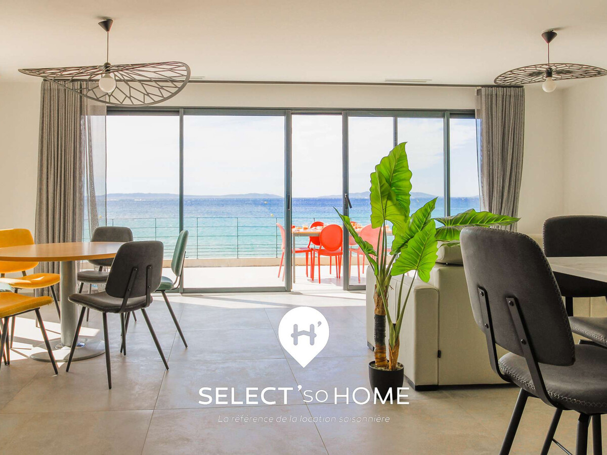 Appartement 6 pers. au Lavandou, terrasse pieds dans le sable - Photo 3