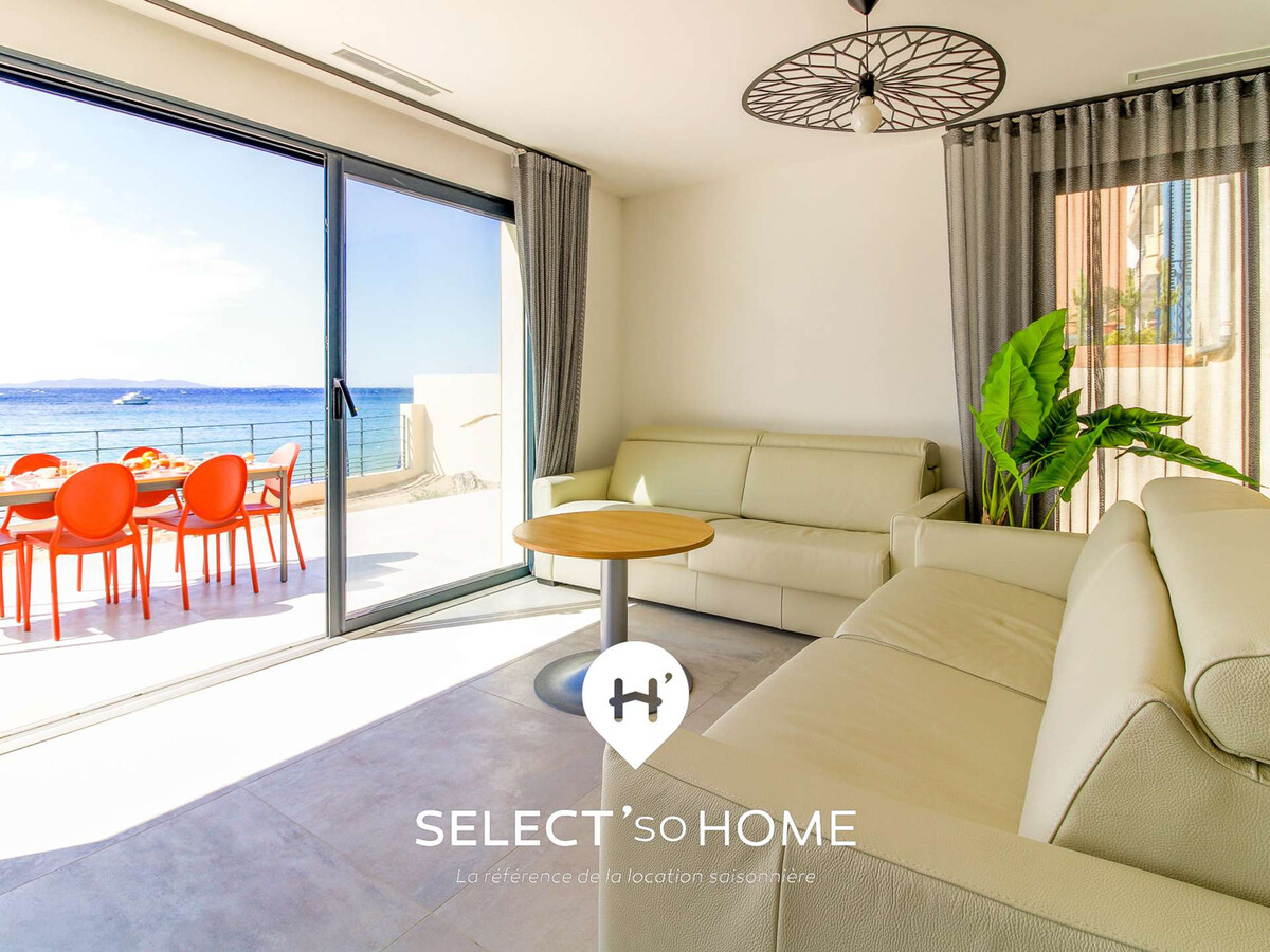 Appartement 6 pers. au Lavandou, terrasse pieds dans le sable - Photo 5