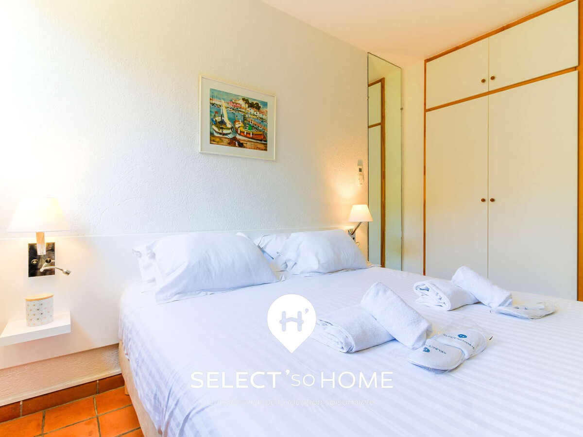 Appartement vue mer pieds dans l'eau au Lavandou - Photo 7