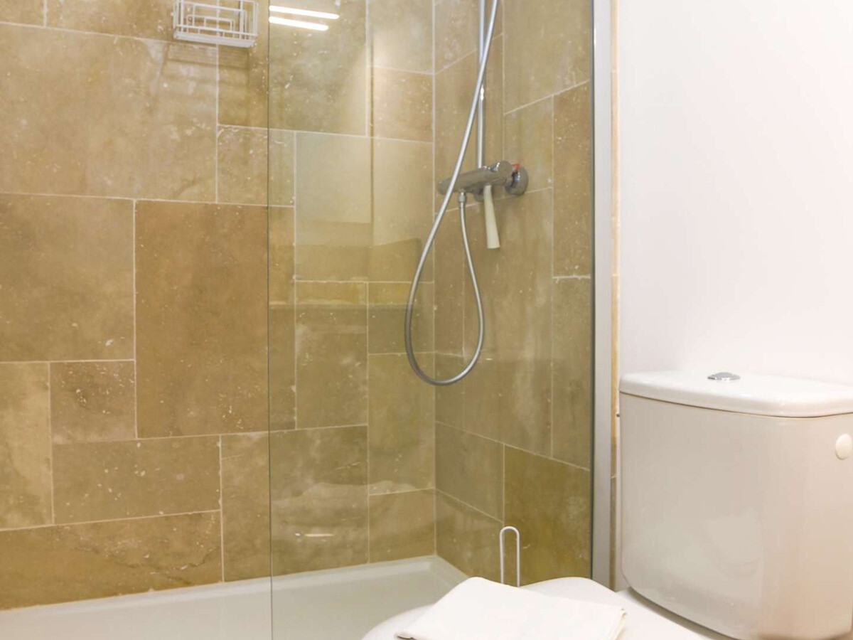 Appartement avec piscine à débordement au Lavandou - Photo 6