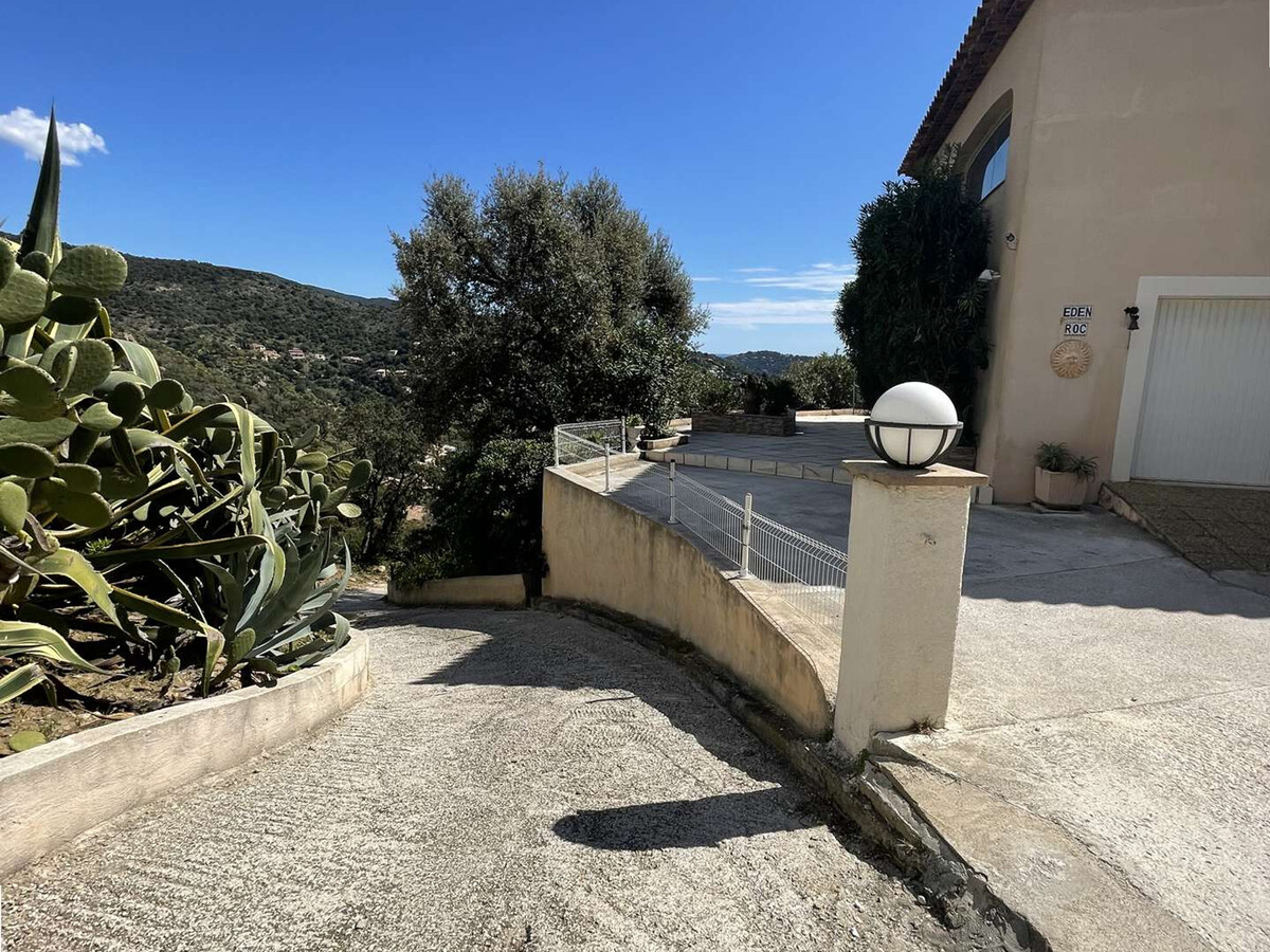 Appartement avec piscine à débordement au Lavandou - Photo 12
