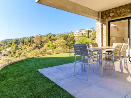 Location appartement à Bormes les Mimosas, Pause naturelle dans appartement pour 6 avec jardin et piscine lagon