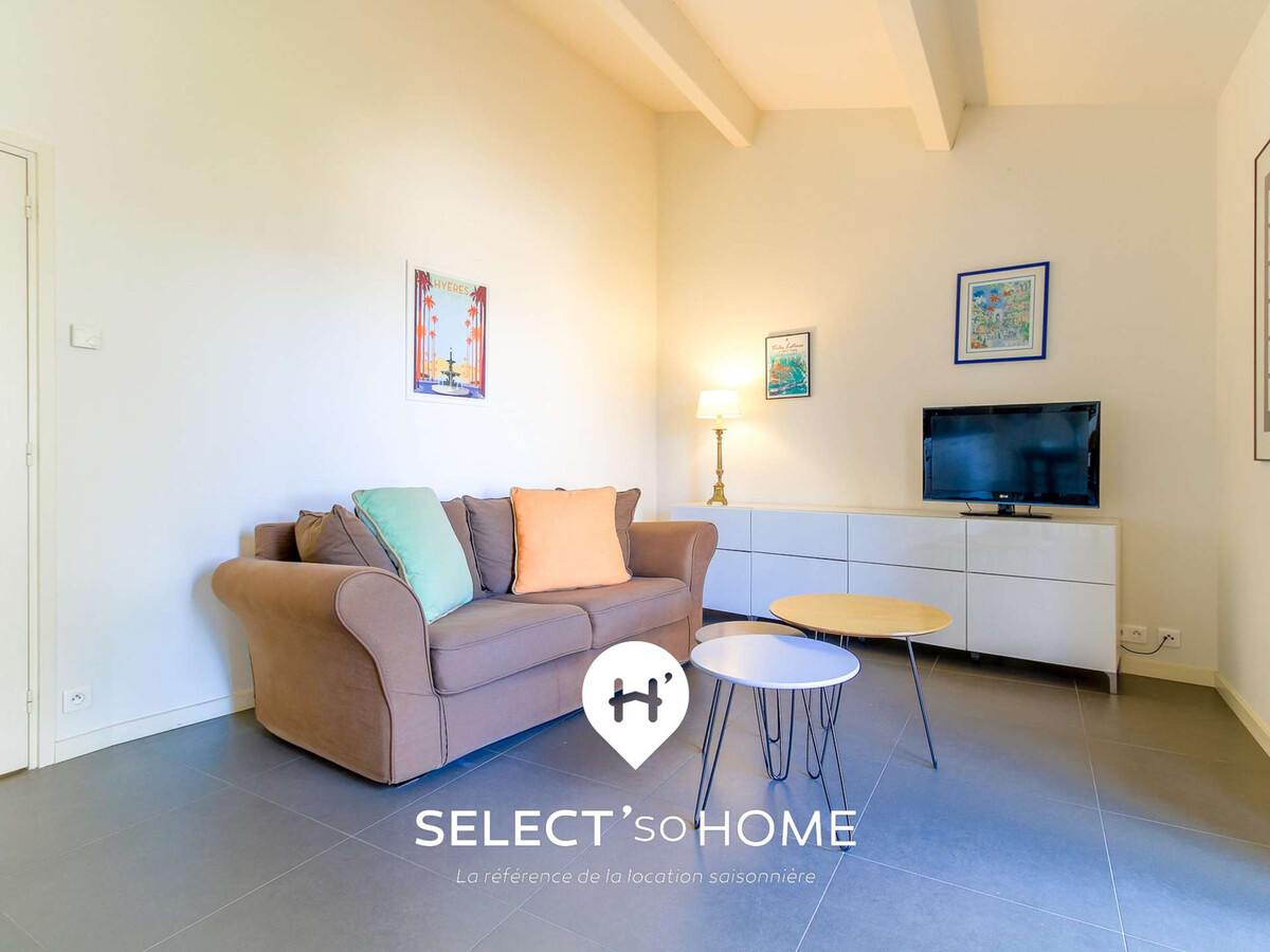 Loft lumineux avec terrasse plein sud au Lavandou - Photo 4