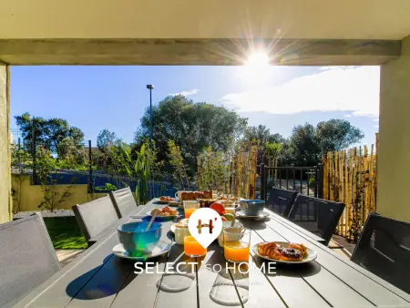 Location appartement à Bormes les Mimosas, T3 avec Terrasse et Parking - Bormes-les-Mimosas