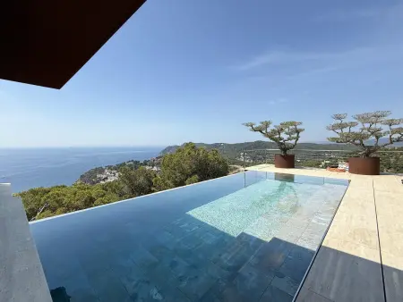 Location villa à Begur, Villa de Luxe Moderne à Aiguablava