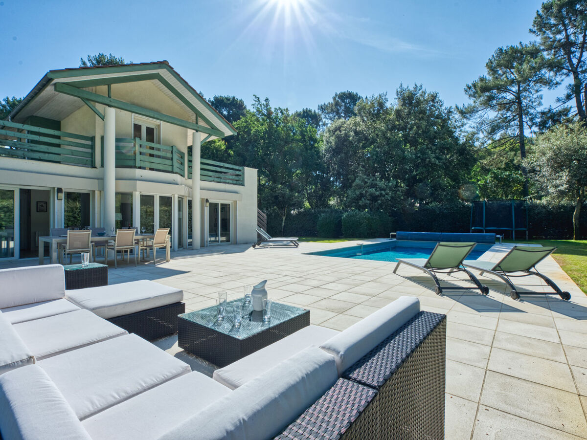 Villa Green Parc à Lacanau, piscine privée et jardin - Photo 2