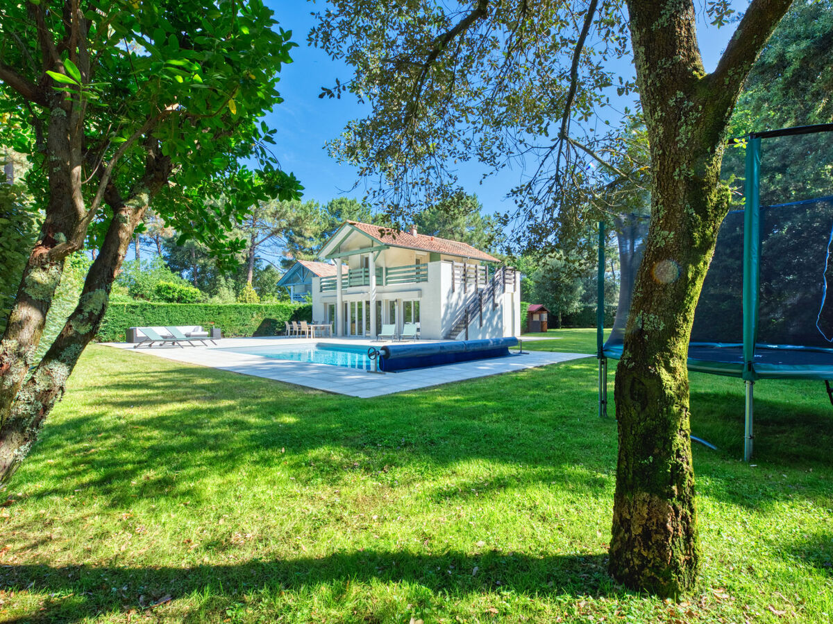 Villa Green Parc à Lacanau, piscine privée et jardin - Photo 14