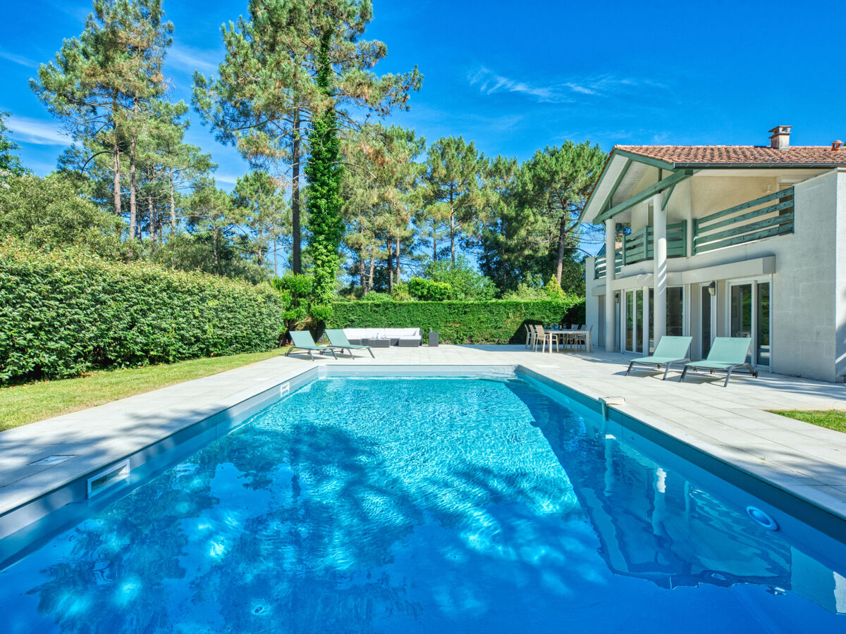 Villa Green Parc à Lacanau, piscine privée et jardin - Photo 15