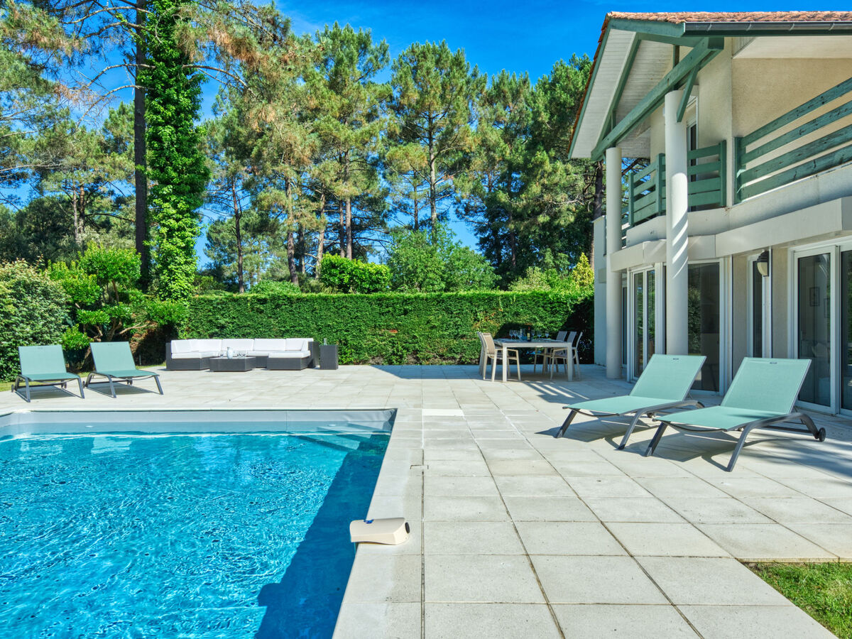 Villa Green Parc à Lacanau, piscine privée et jardin - Photo 16