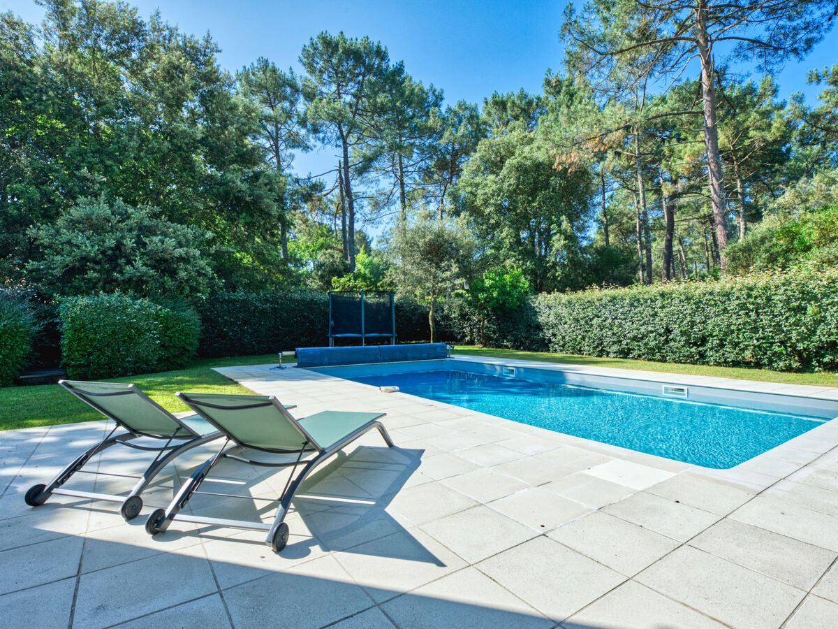 Villa Green Parc à Lacanau, piscine privée et jardin - Photo 17