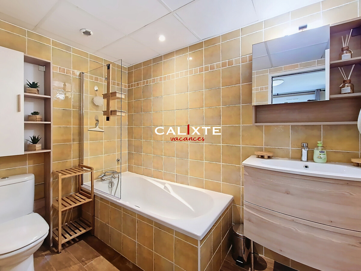 Studio Callian, domaine sécurisé, 2 piscines à débordement - Photo 9