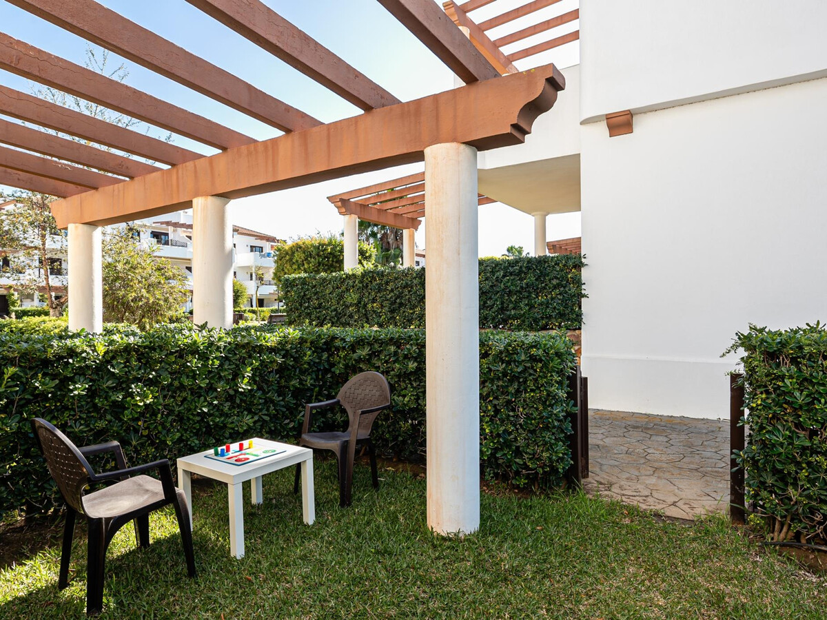 Appartement rez-de-jardin Chiclana, 550m de la plage - Photo 8