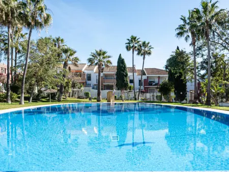 Location appartement à Chiclana de la Frontera, Charmant appartement à Chiclana avec piscine et parking