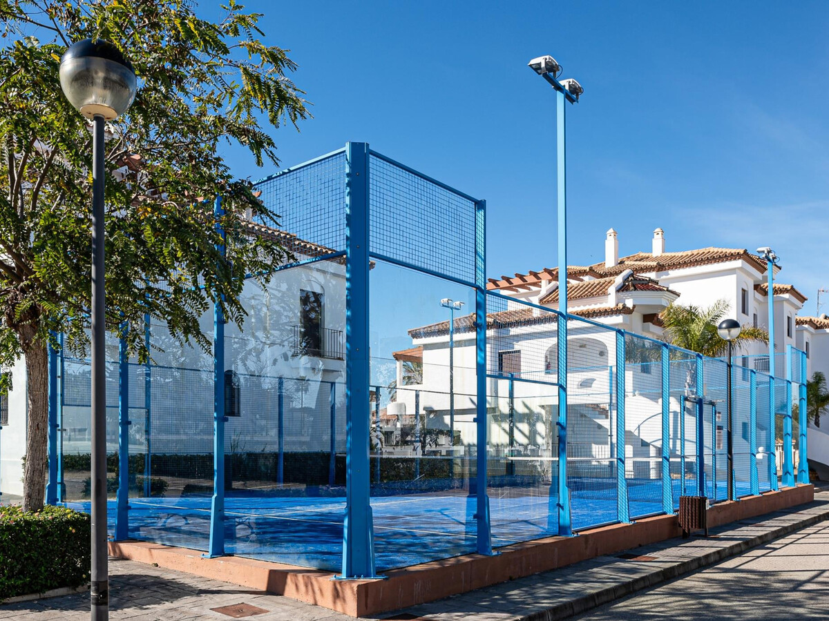 Appartement 2 chambres, terrasse vue piscines à Chiclana - Photo 10