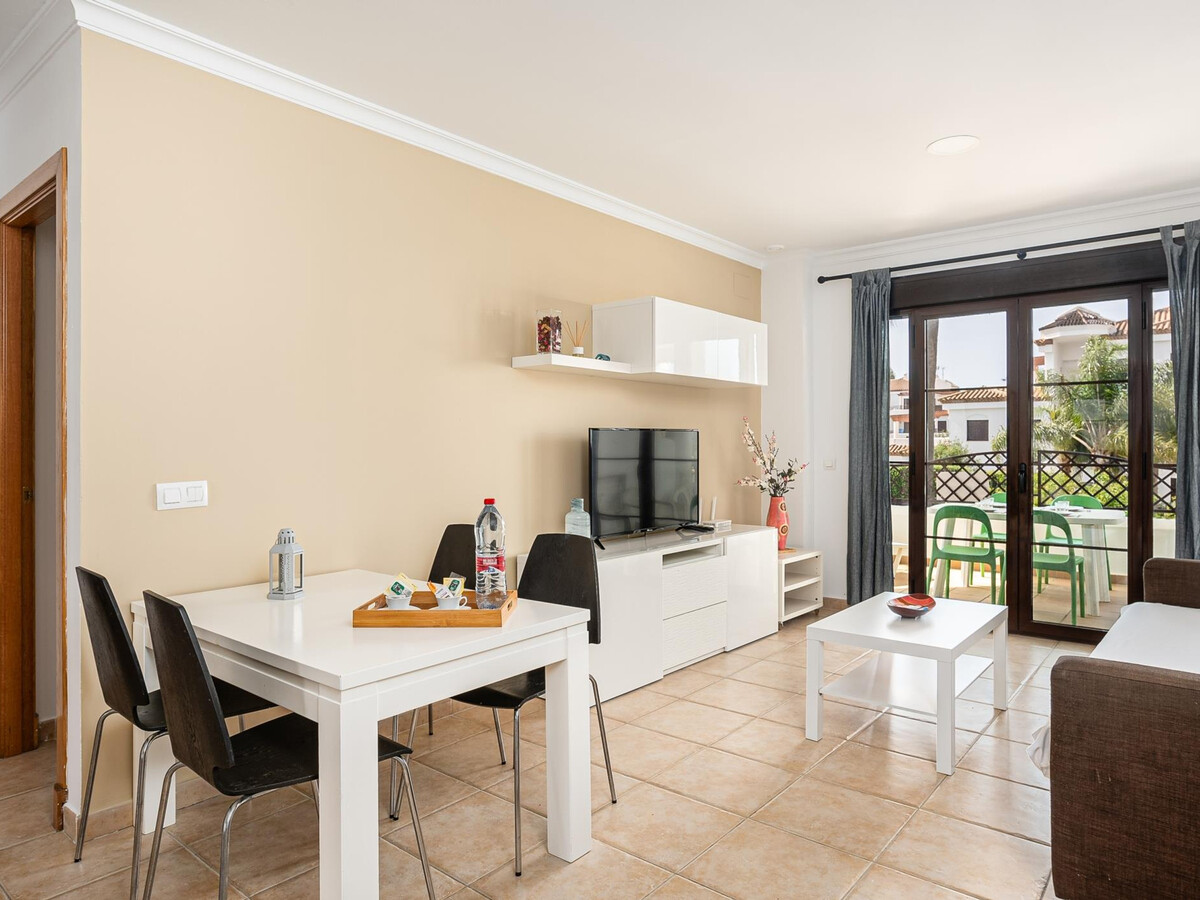 Appartement 2 chambres, terrasse et 4 piscines à Chiclana - Photo 4