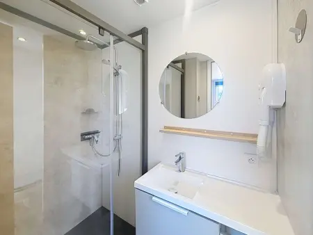 Mobil-home confortable 6 pers, 3 ch, 2 sdb, proche plage, ménage inclus - Photo 6