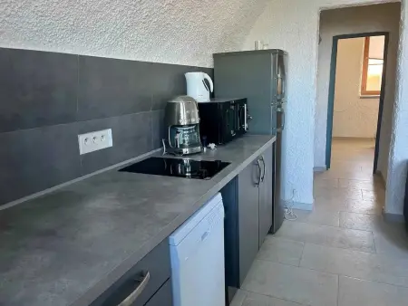 Appartement avec vue sur le port, terrasse et parking à Santa-Reparata-di-Balagna : photo 3