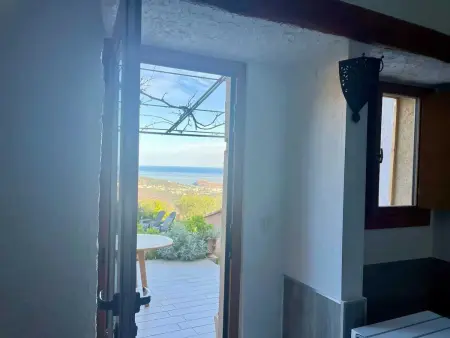 Appartement avec vue sur le port, terrasse et parking à Santa-Reparata-di-Balagna : photo 10