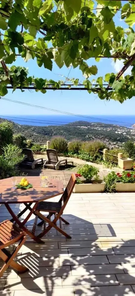 Appartement avec vue sur le port, terrasse et parking à Santa-Reparata-di-Balagna : photo 16