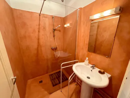 Maison 3 chambres avec piscine et jardin clos à Laure-Minervois : photo 10