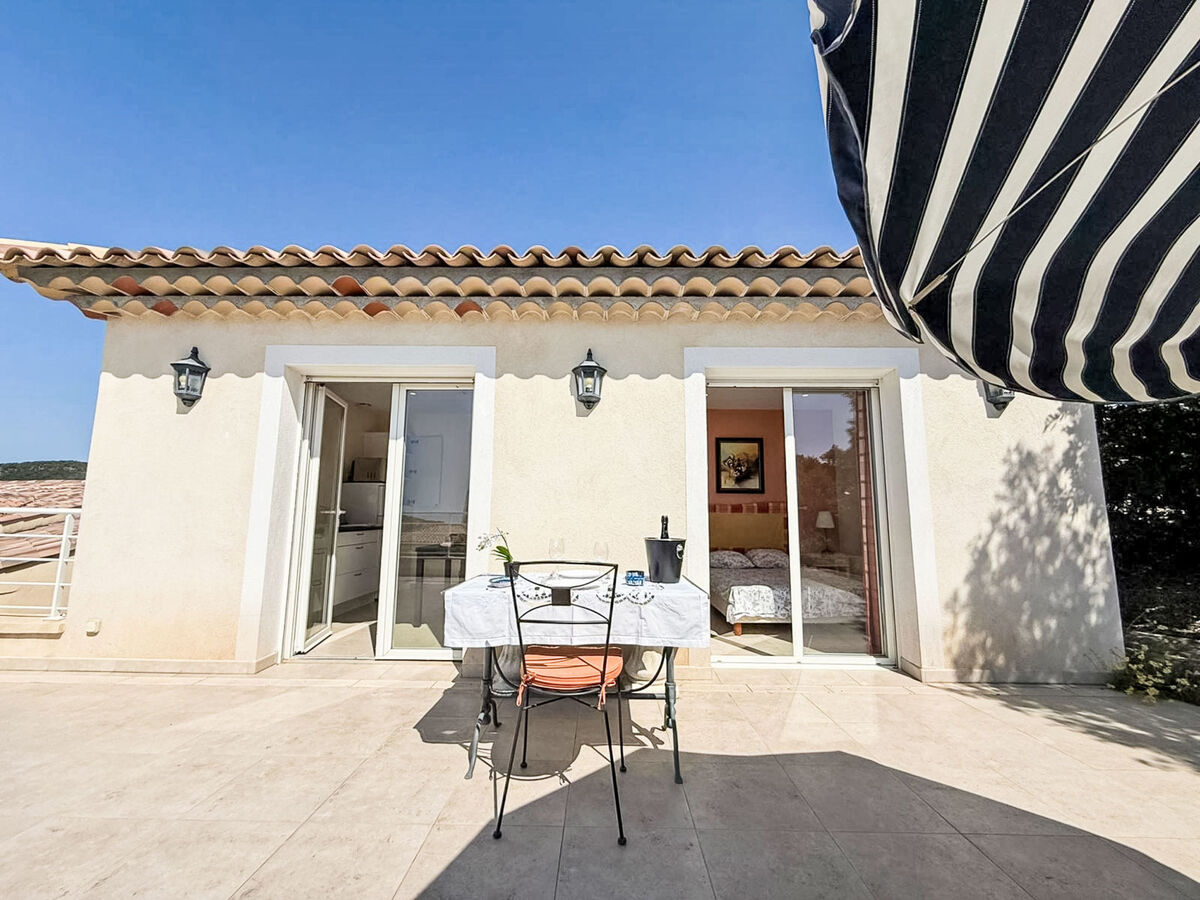 Studio 33 m² Parc de la Vigie avec vue mer - Photo 12