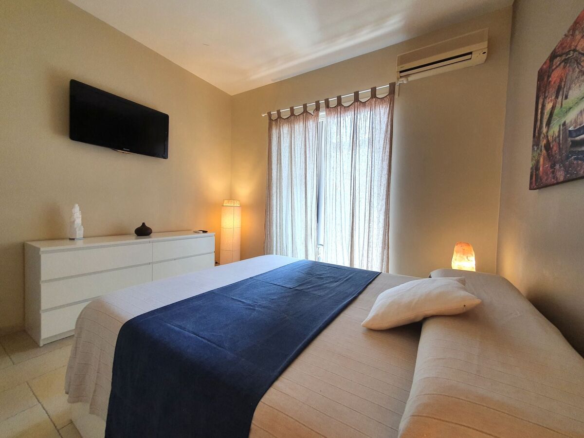 A Casa di Ivan – Appartement Catania, 300 m de la mer - Photo 9