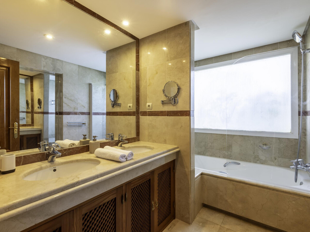Afrodita – Appartement 3 chambres à 10m de la mer - Photo 23