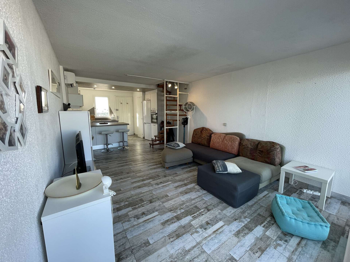 Duplex climatisé avec terrasse 20 m² à Port Camargue - Photo 6
