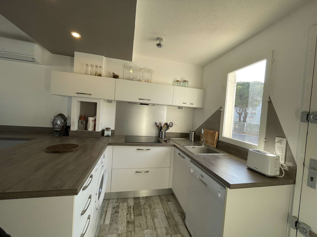 Duplex climatisé avec terrasse 20 m² à Port Camargue - Photo 11