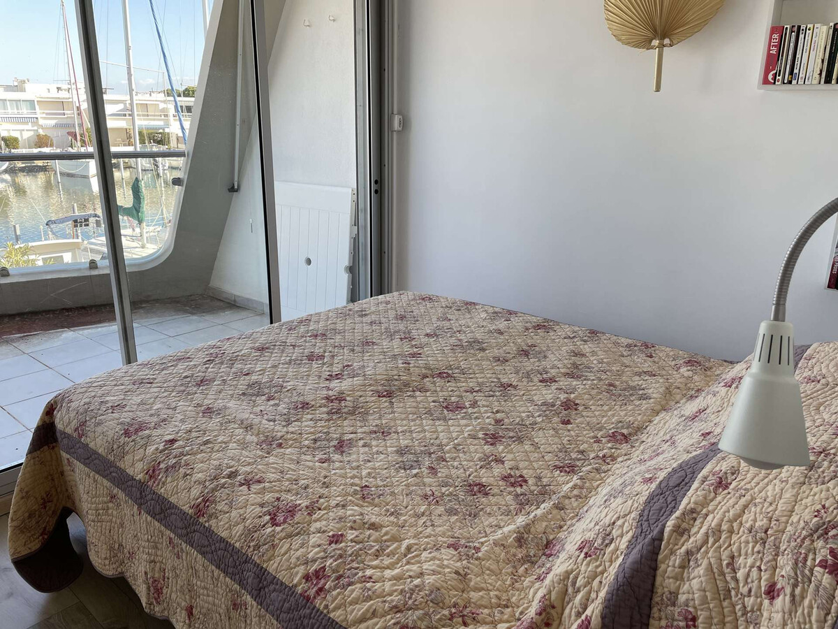 Duplex climatisé avec terrasse 20 m² à Port Camargue - Photo 12
