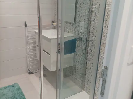 Duplex 2 chambres king size + garage au Croisic : photo 9