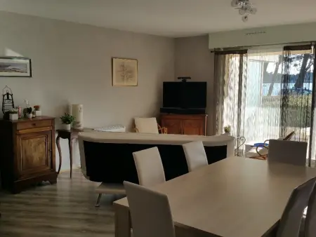 Appartement 56 m² terrasse 20 m², face Mont Lénigo : photo 2