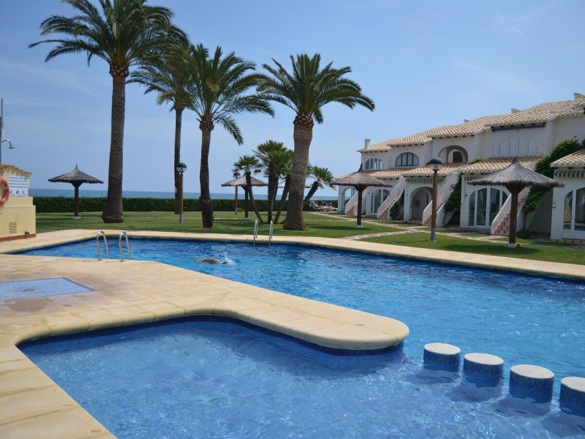 Appartement première ligne de plage à Denia, 55 m² - Photo 1