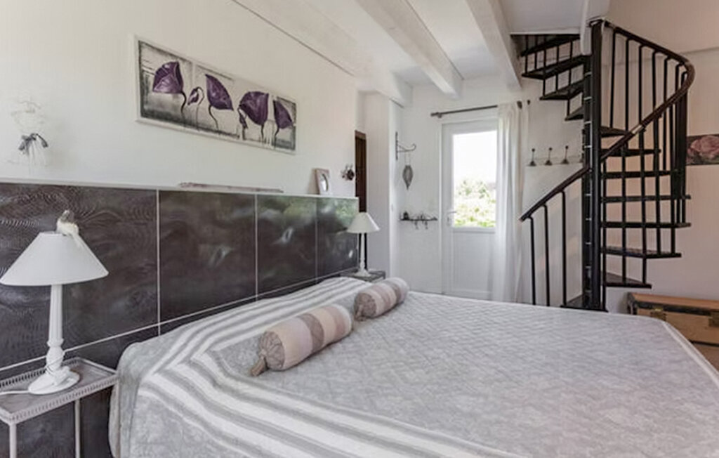Maison 1 chambre avec jacuzzi intérieur à Mazan - Photo 11