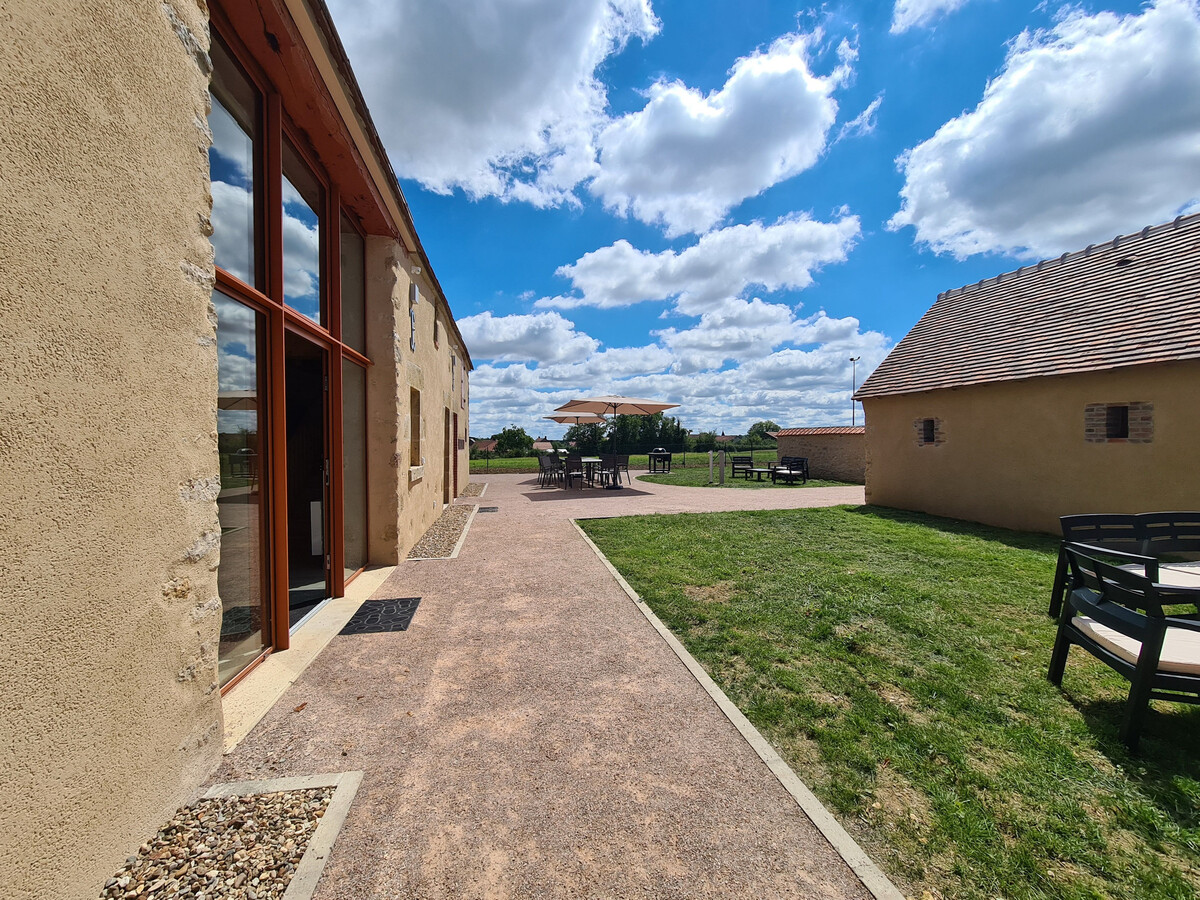 Deux gîtes 4* (6 et 14 pers) rénovés 2022, près de Châtre - Photo 11
