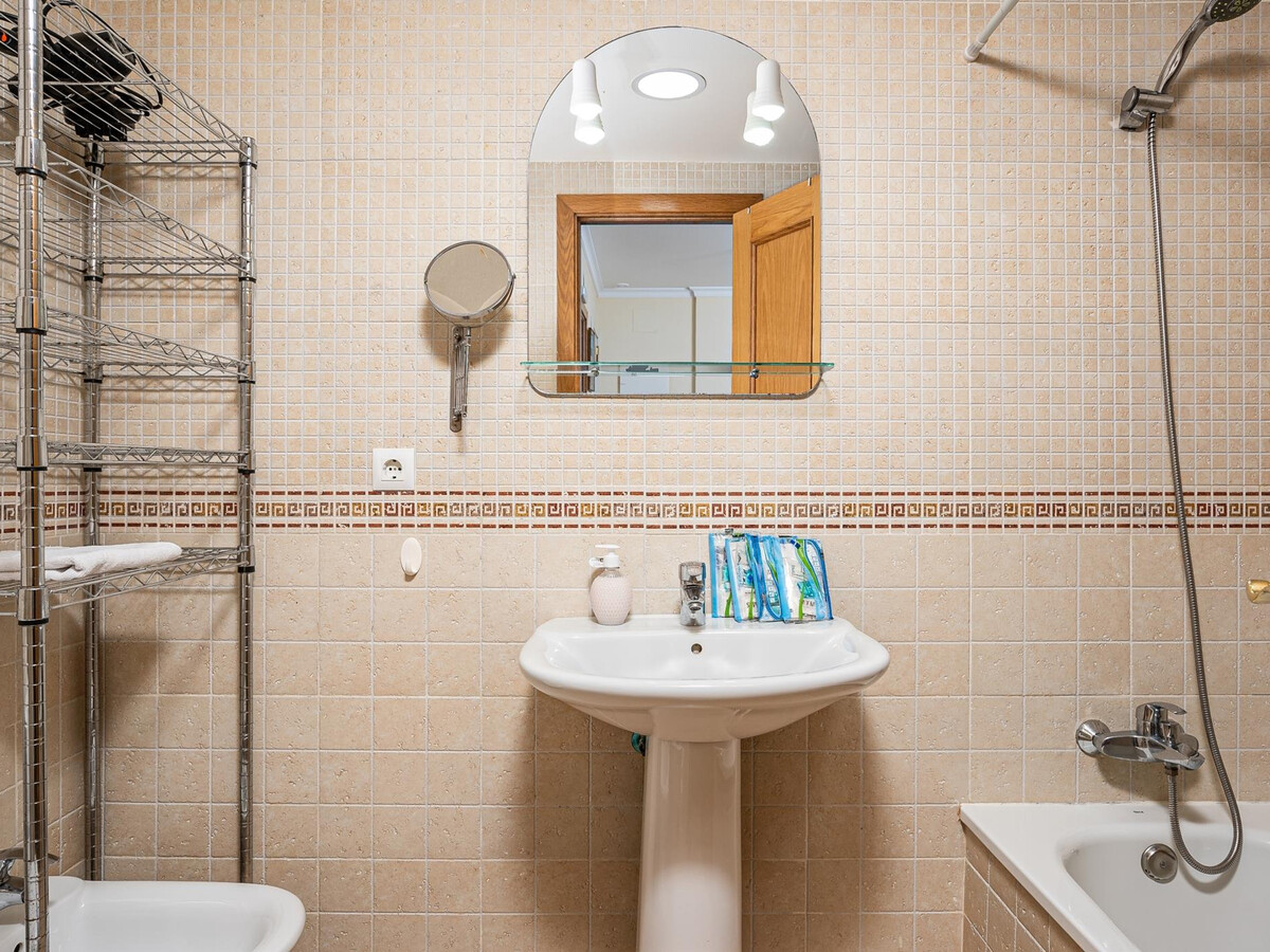 Appartement 2 chambres avec jardin privé à Chiclana - Photo 22