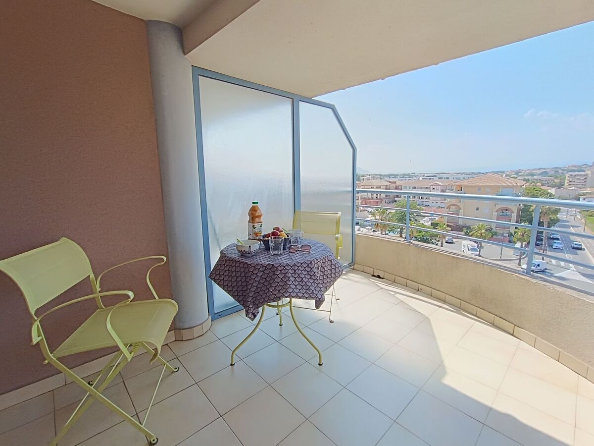 Studio 28m² avec balcon à Port Fréjus, 650m de la mer - Photo 6