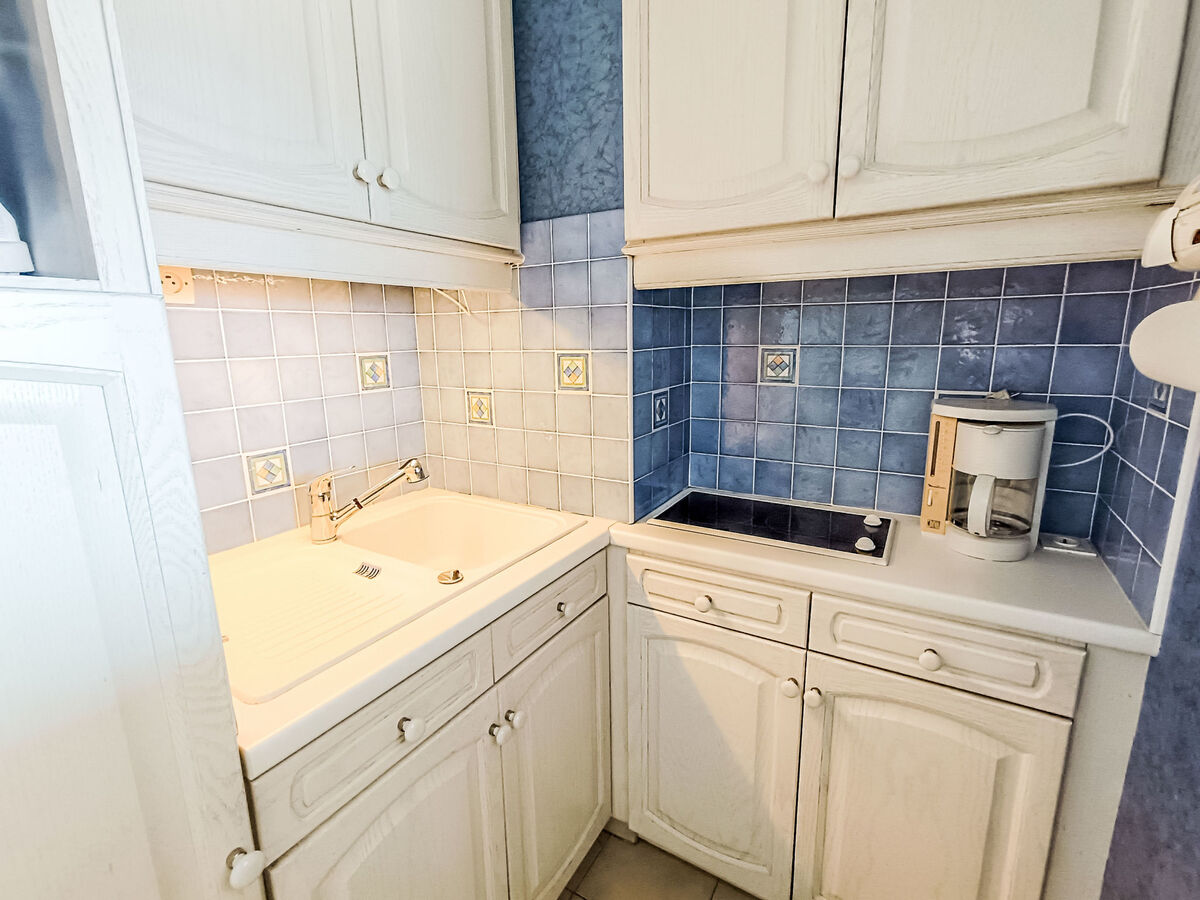 Studio 28m² avec balcon à Port Fréjus, 650m de la mer - Photo 9