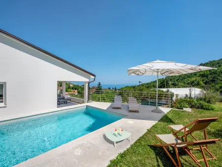 Villa Luni – Maison moderne 8 pers. avec piscine privée